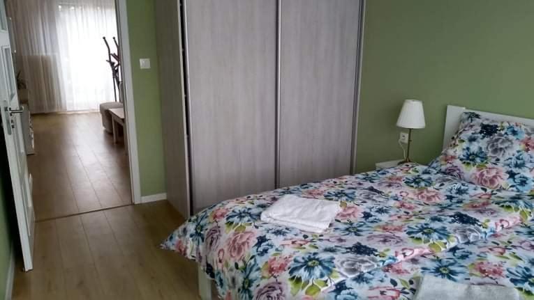 Beautiful Apartment In The City Center Spišská Nová Ves Exterior foto