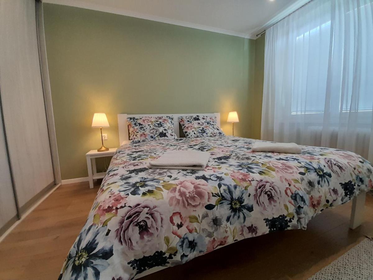 Beautiful Apartment In The City Center Spišská Nová Ves Exterior foto